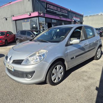 Agrandir Renault Clio