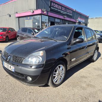 Agrandir Renault Clio