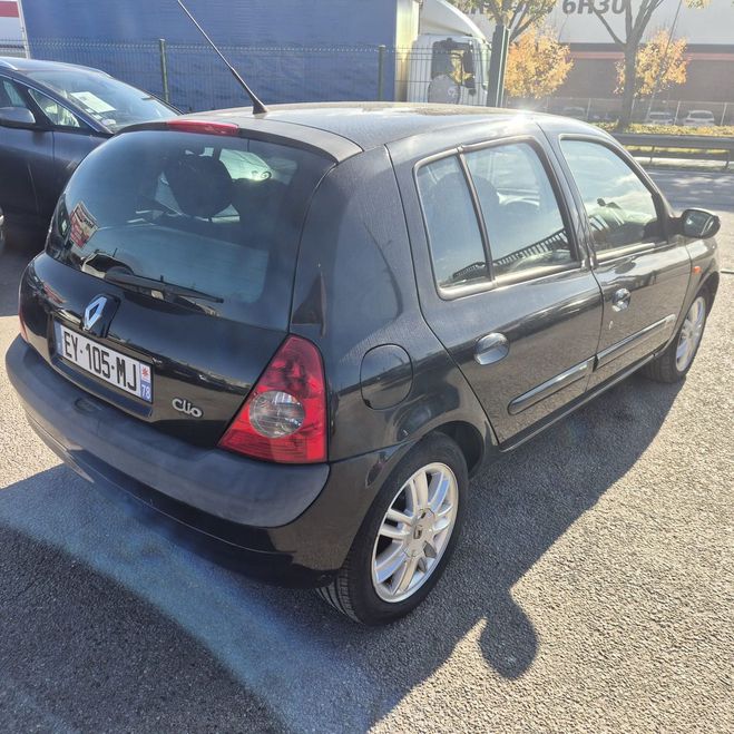 Renault Clio Renault Clio II (2) 1.6 16S 110 INITIALE 5P Noir de 2002