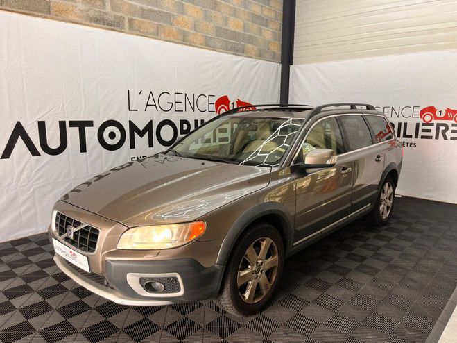 Volvo XC70 Crosscountry 2.4L D5 AWD Summum Champagne de 2008