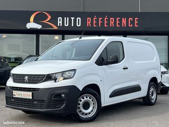  Voir détails -Peugeot Partner LONG 950KG BLUEHDI 100 CH PREMIUM 1ERE M à Lestrem (62)