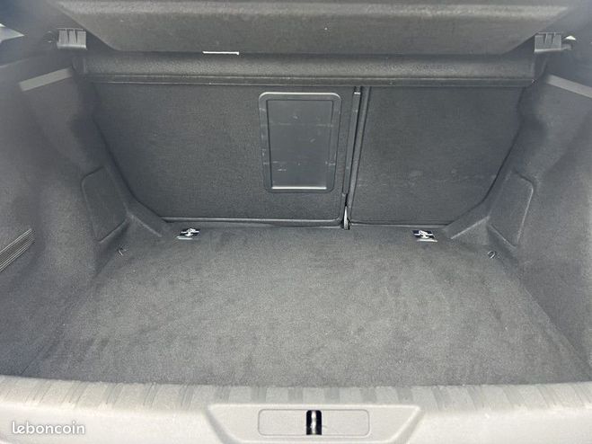 Peugeot 308 1.2 130 CH ALLURE EAT8 -1ERE MAIN COCKPI Blanc de 2020