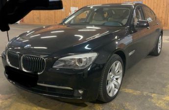  Voir détails -BMW Serie 7 (F01/F02) 740D 306CH EXCLUSIVE à Cannes (06)
