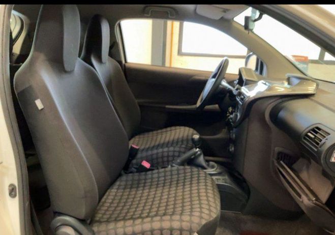 Toyota Iq 68 VVT-I Blanc de 2010