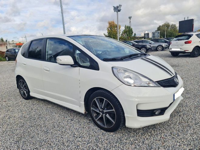 Cliquer pour voir la photo suivante Honda Jazz 1.4 i-VTEC 100 CV PACK Elegance * REPRIS Blanc de 2013