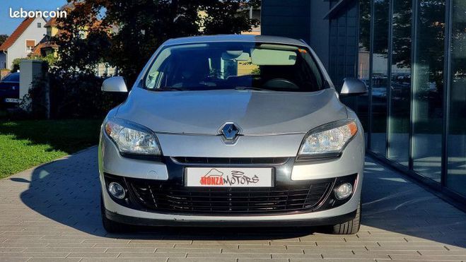 Renault Megane Renault Megane III 1.5 DCI 110CH ENERGY FAP BUSINESS EC Gris de 2012