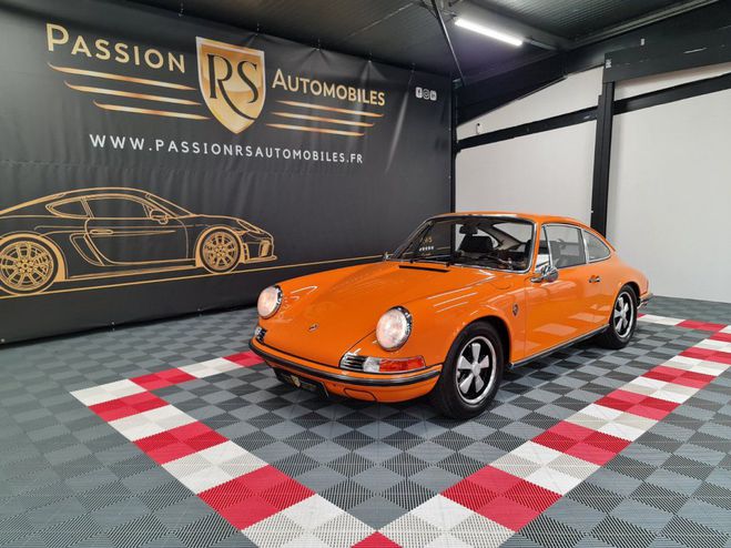 Cliquer pour voir la photo suivante Porsche 911 2.2L S 180 CH ? Restaurée et Expertisée orange sanguine de 1970