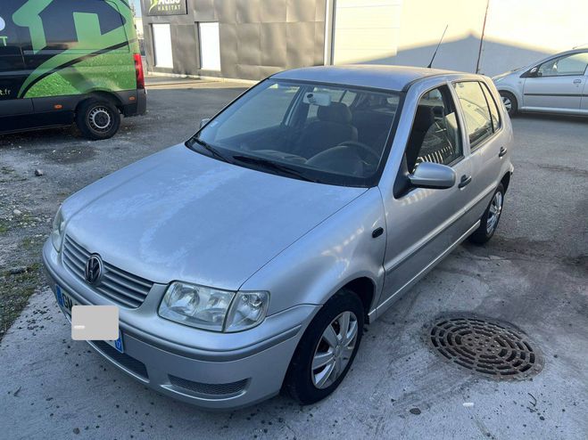 Cliquer pour voir la photo suivante Volkswagen Polo III 1.4 60 5p GRIS C de 2001