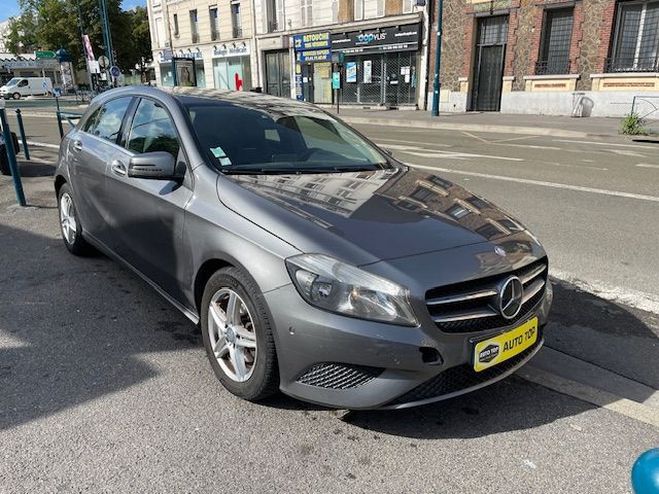 Mercedes Classe A Mercedes Classe A 180 INSPIRATION GRIS de 2013