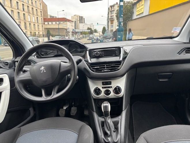Peugeot 208 Peugeot 208 1.2 PURETECH 68CH LIKE 5P BLEU F de 2017