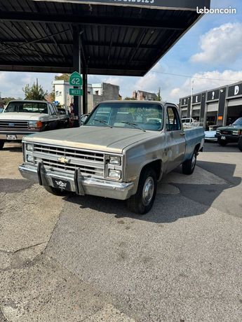  Voir détails -Chevrolet Silverado c20 5.7 v8 350 ci à Breteuil (60)