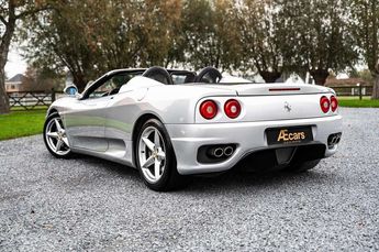  Voir détails -Ferrari 360 Modena Spider F1-V8 SPORT BUTTON INVOICES à Izegem (88)
