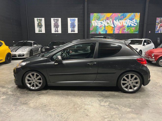 Peugeot 207 Peugeot 207 1.4 hdi 68ch Gris de 2010