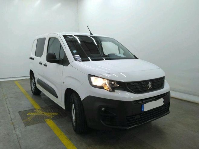 Cliquer pour voir la photo suivante Peugeot Partner FOURGON STANDARD 1000 KG BLUEHDI 100 BVM Blanc de 2020