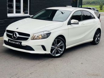  Voir détails -Mercedes Classe A 160 à Pruwelz (76)