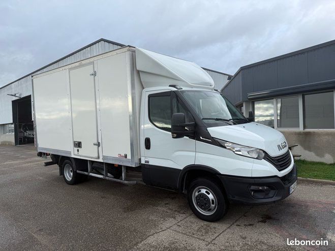 Cliquer pour voir la photo suivante Iveco Daily 34990 ht 35c18 20m3 hayon BVA  de 2024