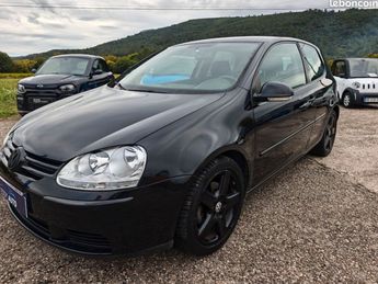 voir détails -Volkswagen Golf 5 tdi à Brignoles (83)   Voir détails -Volkswagen Golf 5 tdi à Brignoles (83)