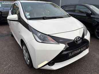  Voir détails -Toyota Aygo II (2) 1.0 VVT-I 69 X-Trend 5P à  Le Rove (13)