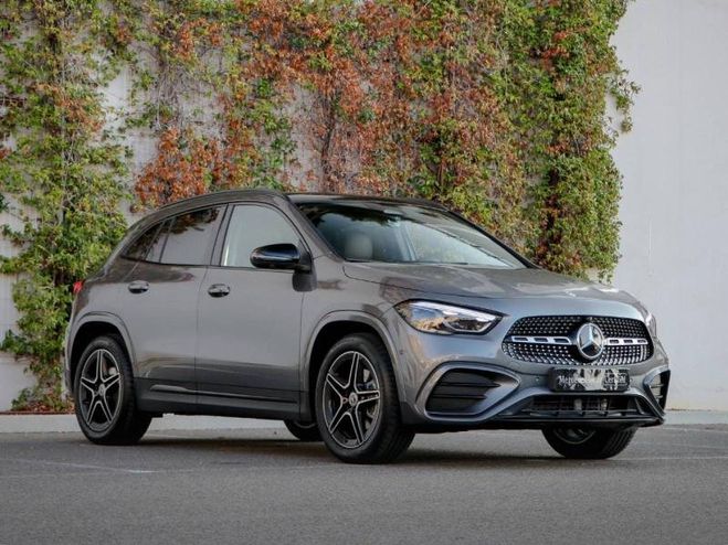 Mercedes Classe GLA Mercedes Classe GLA 200 163ch AMG Line 7G-DCT Gris Montagne Métallisé de 2025