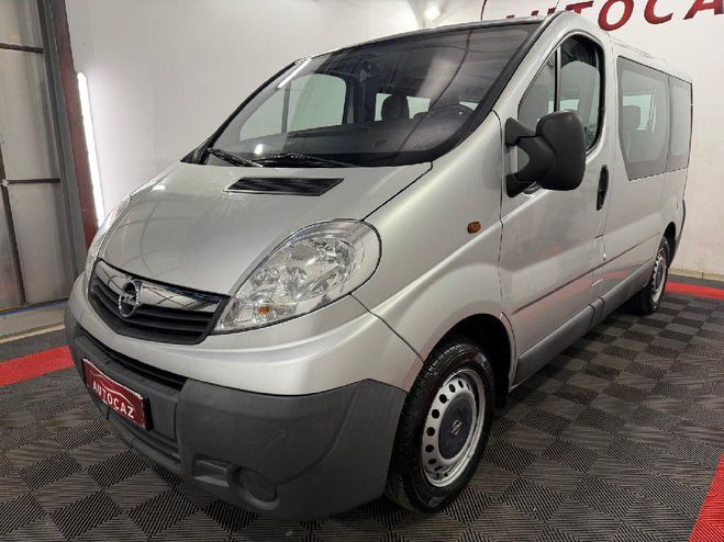Opel Vivaro Opel Vivaro COMBI 2.0 CDTI 115 Pack Clim *9PLC*PREMI Gris Clair de 2009