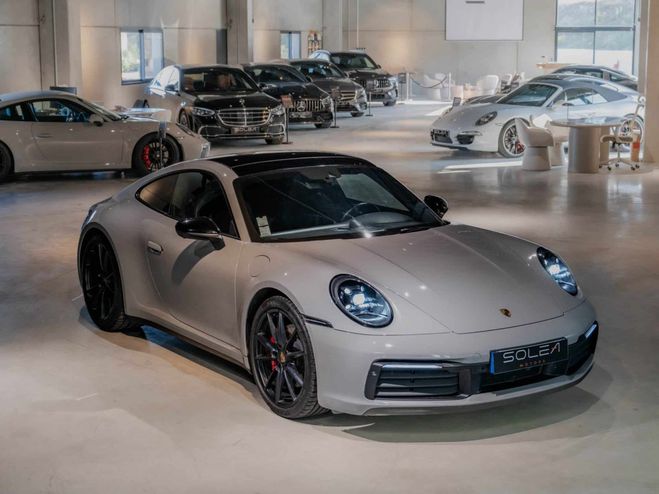 Porsche 911 (992) Coup� Carrera 4S Gris Craie de 