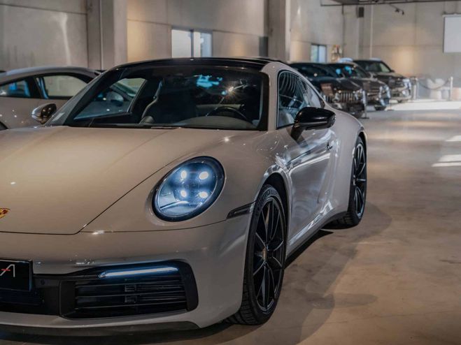 Porsche 911 (992) Coup� Carrera 4S Gris Craie de 