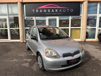  Voir détails -Toyota Yaris 1.0i Linea Luna à Venelles (13)