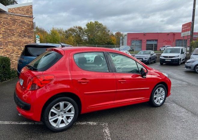 Cliquer pour voir la photo suivante Peugeot 207  Premium pack 1.6 L 16v 120 cv  de 2008