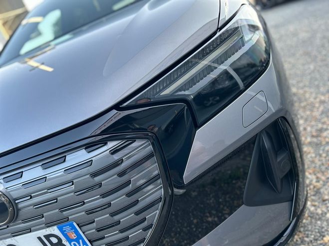 Audi Q4 E-TRON Audi Q4 E-TRON 50 e-tron S line quattro Gris de 2022
