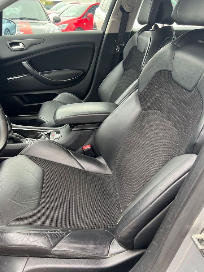 Citroen C5 Citroen C5 II 2.0 HDI 160 EXCLUSIVE BV AUTOMATIQUE Gris de 2009