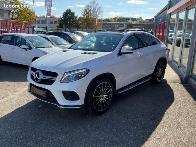 Mercedes GLE Mercedes GLE Coupé 350 D 258CH FASCINATION 4MATIC 9G- Blanc de 2016