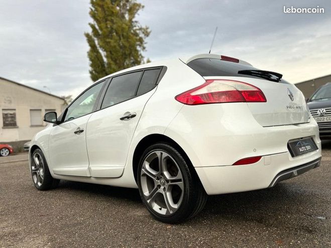 Renault Megane III 2.0 DCI 160CH FAP GT Blanc de 2012