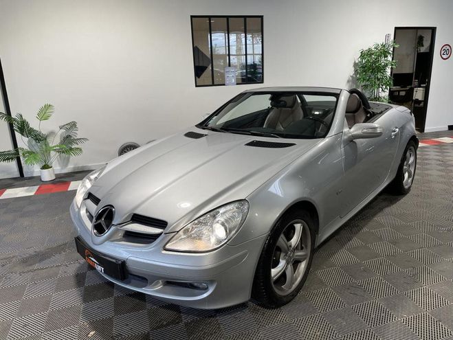 Cliquer pour voir la photo suivante Mercedes Classe SLK 350 272CH V6 -BVM-ROADSTER-FLEXFUEL-GARA Gris Métallisé de 2004