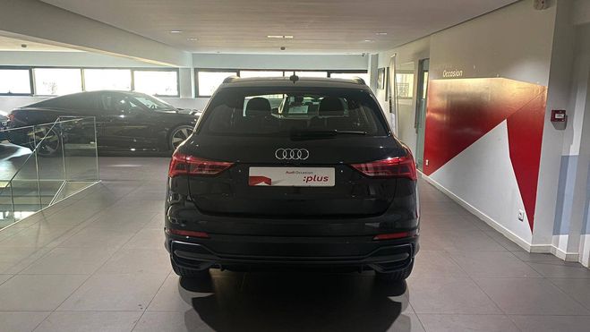 Audi Q3 35 TFSI 150 ch S tronic 7 S line Noir de 2022