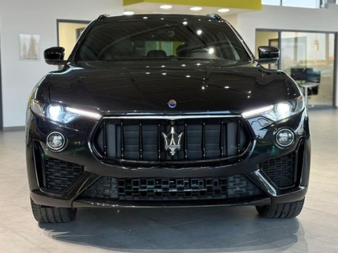 Maserati Levante 3.0i V6 S&S - 350 - BVA GranLusso Q4 PHA noir silk metallisee de 2019