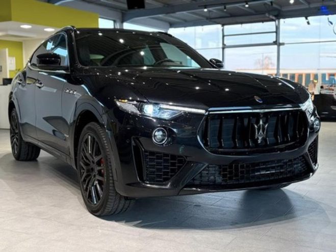 Maserati Levante 3.0i V6 S&S - 350 - BVA GranLusso Q4 PHA noir silk metallisee de 2019