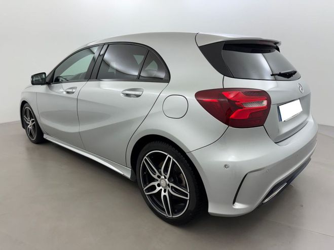 Mercedes Classe A Mercedes Classe A 220 d Fascination 7G-DCT 4-Matic Gris Clair de 2016