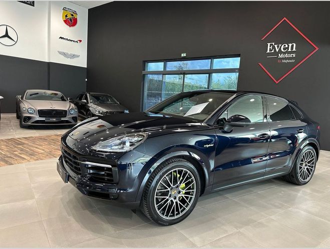 Cliquer pour voir la photo suivante Porsche Cayenne III 3.0 V6 E-HYBRID 462 18KWH Bleu Marine Metal de 2021