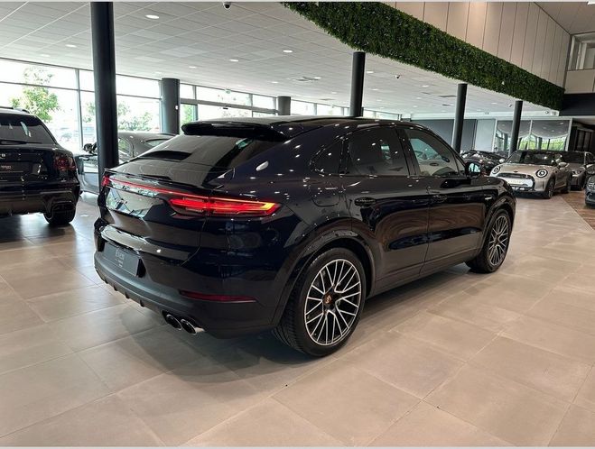 Porsche Cayenne Porsche Cayenne III 3.0 V6 E-HYBRID 462 18KWH Bleu Marine Metal de 2021