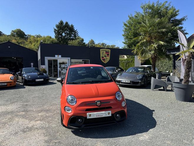 Cliquer pour voir la photo suivante Abarth 695 TURISMO Orange Verni de 2023