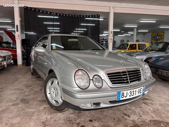 Voir détails -Mercedes Classe CLK Classe 200 elegance à Broons (22)