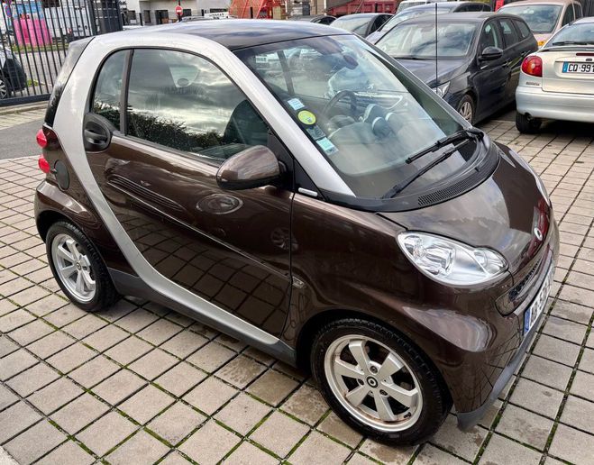 Smart Fortwo Smart Fortwo 1.0i 71ch MHD NEUTROCLIMAT Marron Métallisé de 2009