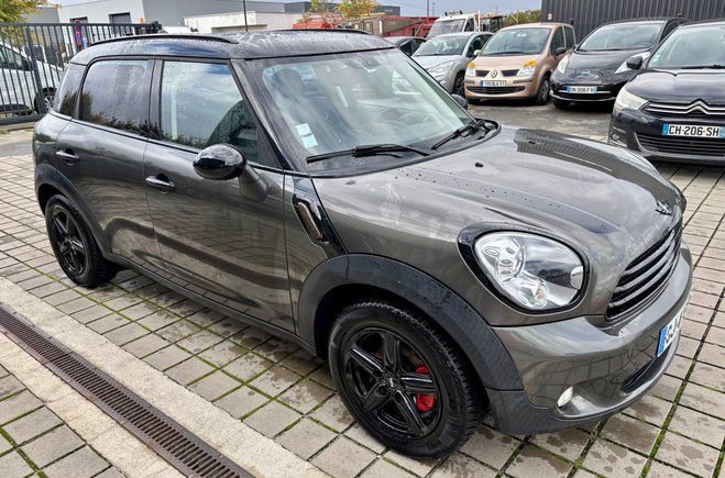 Mini Countryman Mini Countryman Cooper 122ch Pack Red Hot Chili BVA Marron Clair Métallisé de 2011