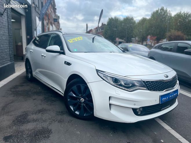 Cliquer pour voir la photo suivante Kia Optima SW 1.7 CRDi 140ch GT-Line ISG DCT7 Blanc de 2017