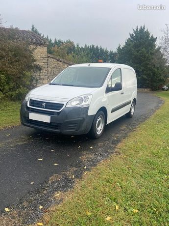  Voir détails -Peugeot Partner premium bhdi 100 à Carlus (81)