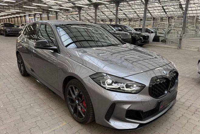 BMW Serie 1 BMW Serie 1 M135 i xDrive M Performance *LED*Pano GRATTE-CIEL GRIS MÉTALLISÉ de 2022