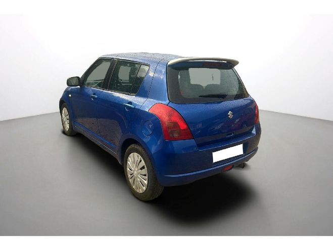 Suzuki Swift Suzuki Swift 1.3 GLX BV ROBOTISEE Bleu métal de 2006