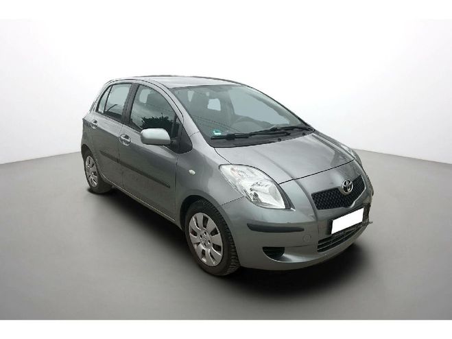 Toyota Yaris Toyota Yaris Yaris 1.3 - 87 VVT-i Sol Grise de 2007