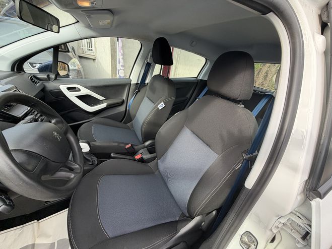 Peugeot 208 1.0 VTI 68 LIKE 5P BLANC de 2016