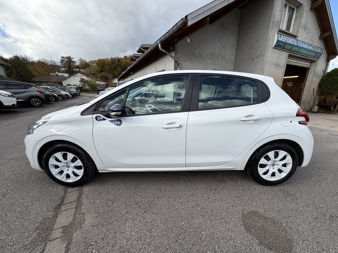 Peugeot 208 1.0 VTI 68 LIKE 5P BLANC de 2016